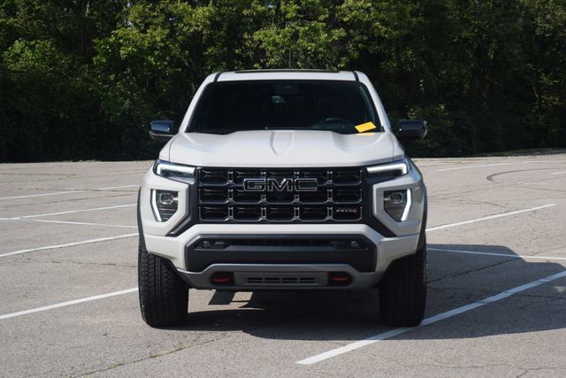 Used 2026 GMC Canyon AT4 w/ Technology Plus Package AWD/4WD image 21