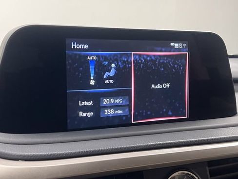 Certified 2022 Lexus RX 350L Premium w/ Premium Package AWD/4WD image 19