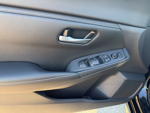 New 2025 Nissan Sentra SV image 12