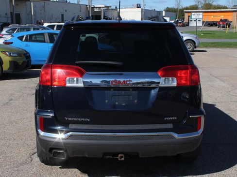 Used 2017 GMC Terrain SLE w/ Convenience Package AWD/4WD image 5