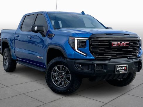 Used 2024 GMC Sierra 1500 AT4X image 3