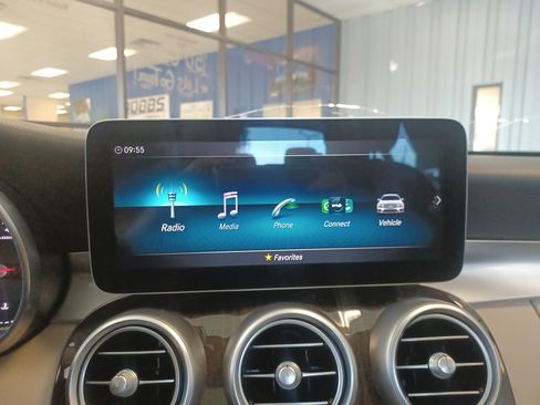 Used 2020 Mercedes-Benz C 300 C 300 image 30