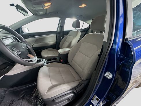 Used 2019 Hyundai Elantra SE image 21