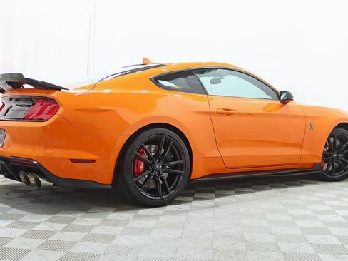 Used 2020 Ford Mustang Shelby GT500 w/ Technology Package RWD image 8