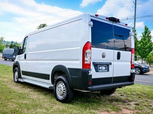 Used 2025 RAM ProMaster 2500 w/ U-Haul Equipment Group FWD image 7