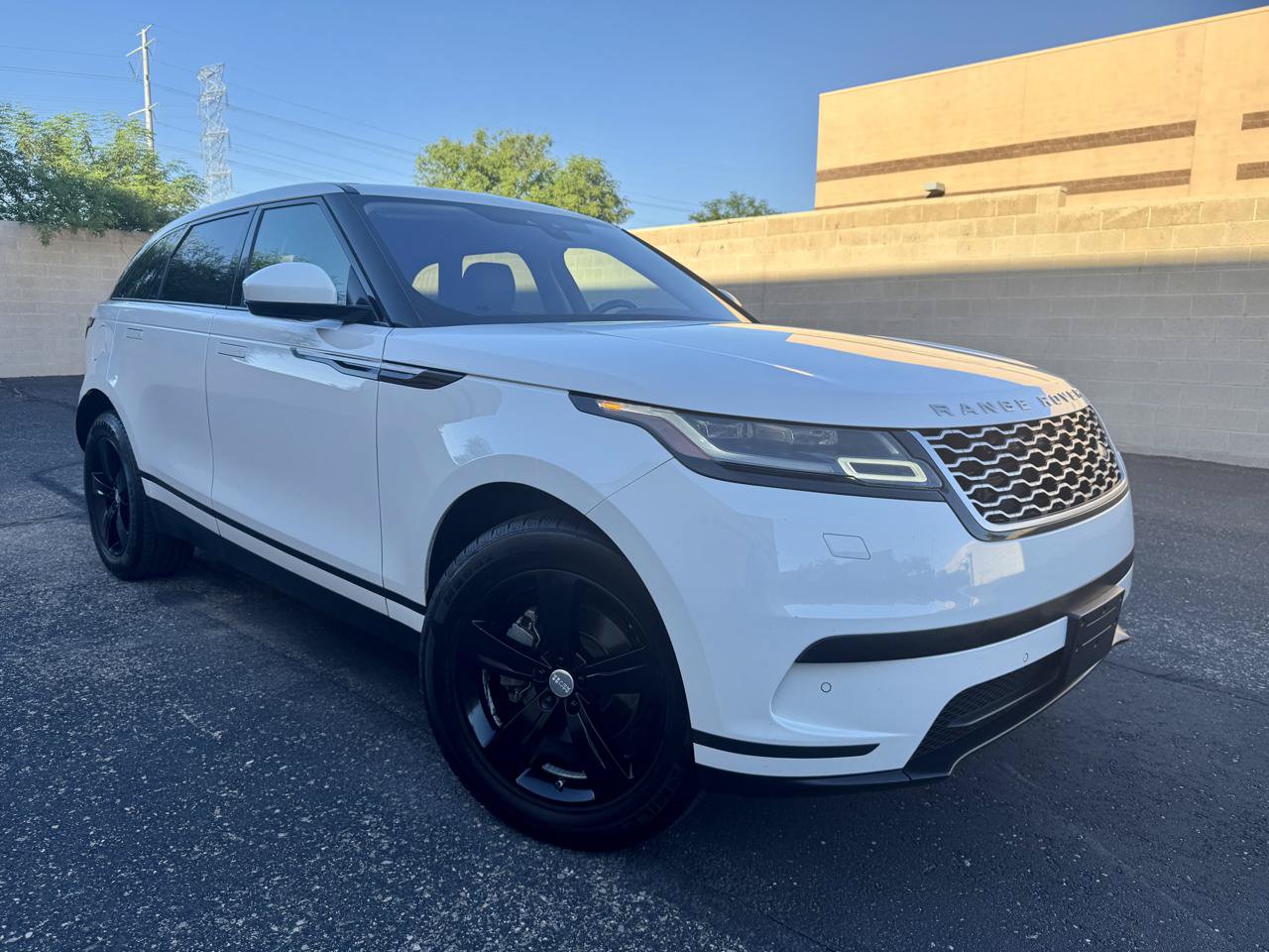 Used 2020 Land Rover Range Rover Velar S AWD/4WD image 1