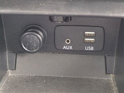 Used 2017 Subaru Outback 3.6R Limited image 26