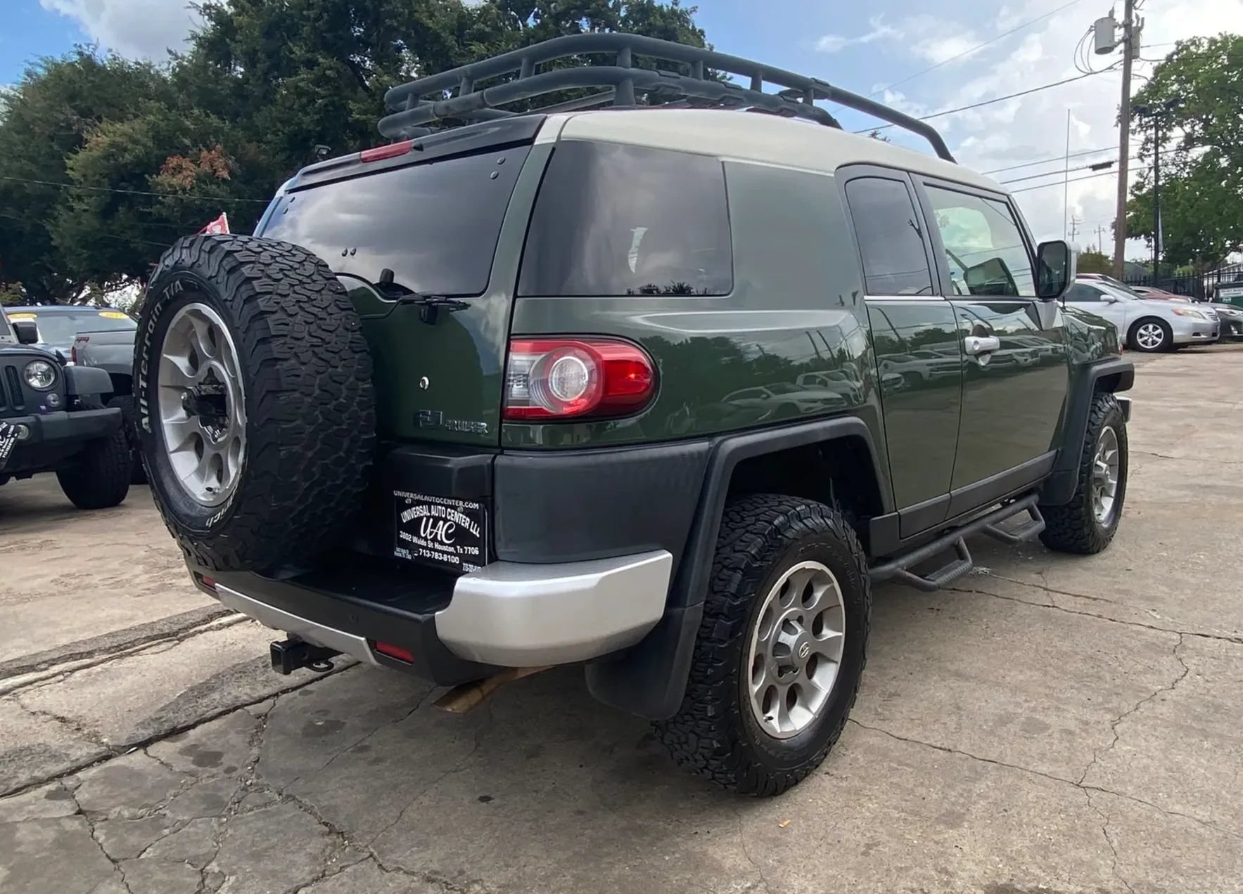 Used 2013 Toyota FJ Cruiser 4WD w/ Upgrade Pkg image 7