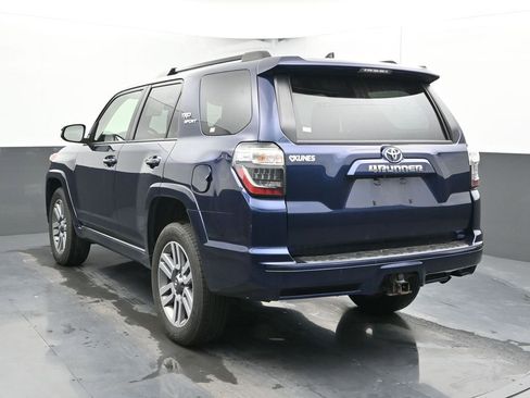 Used 2022 Toyota 4Runner TRD Sport w/ Technology Package AWD/4WD image 11