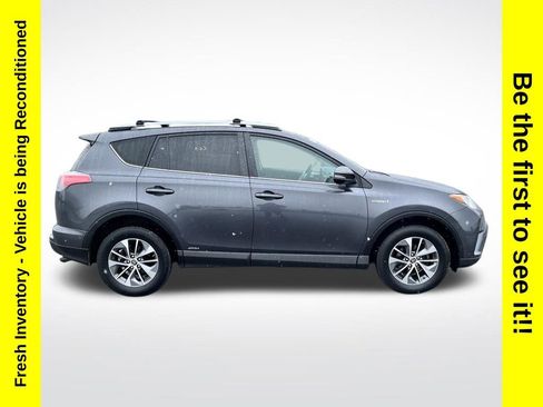 Used 2016 Toyota RAV4 XLE AWD/4WD image 6
