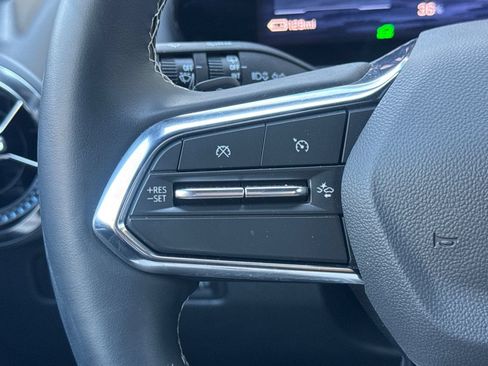 Used 2026 Chevrolet Equinox EV LT w/ Comfort Package AWD/4WD image 34
