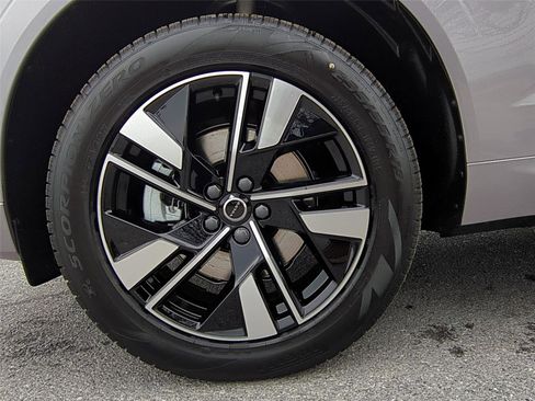 New 2026 Volvo XC60 B5 Plus w/ Protection Package Premier image 23