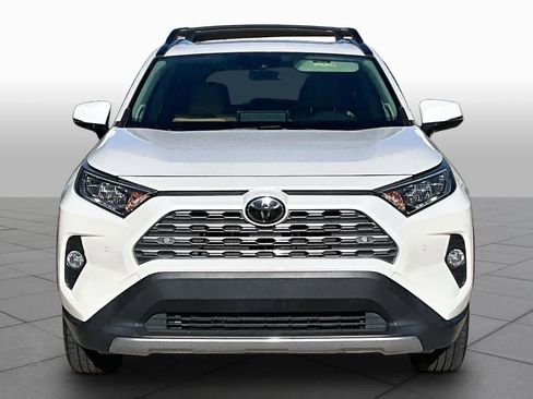 Used 2019 Toyota RAV4 Limited w/ Cold Weather Package AWD/4WD image 4