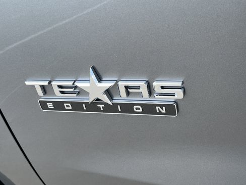 Used 2021 Chevrolet Silverado 1500 LTZ w/ LTZ Premium Texas Edition AWD/4WD image 33