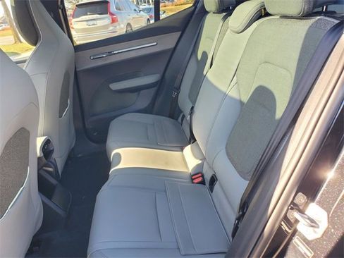 New 2025 Volvo EX30 Plus w/ Protection Package Premier image 27