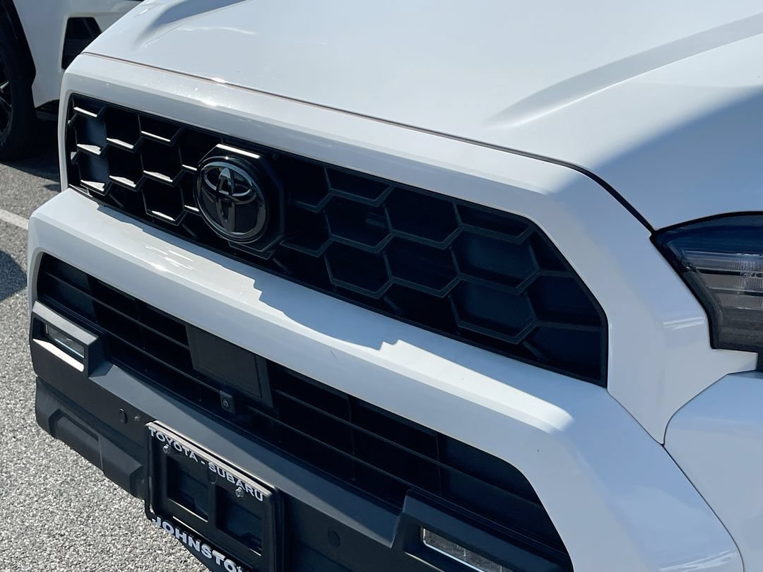 Certified 2025 Toyota 4Runner TRD Off-Road Premium AWD/4WD image 19