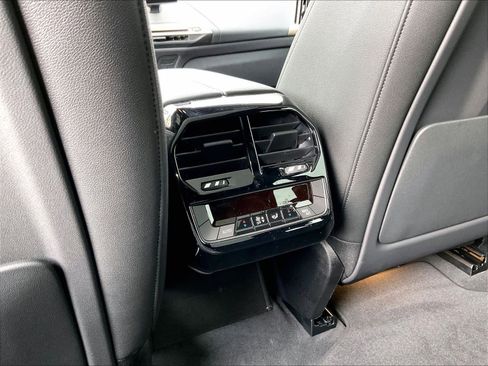 Used 2025 BMW iX xDrive50 image 35