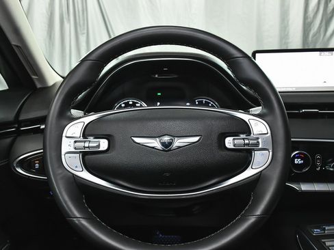 Used 2025 Genesis GV70 2.5T w/ Select Package image 31