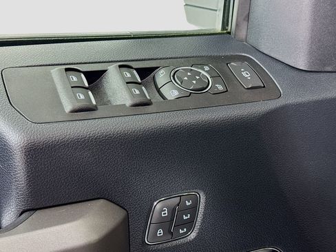 Used 2022 Ford F350 Platinum image 15