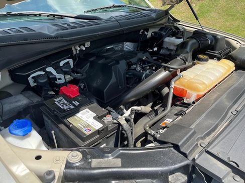 Used 2018 Ford F150 XLT w/ Equipment Group 301A Mid AWD/4WD image 30