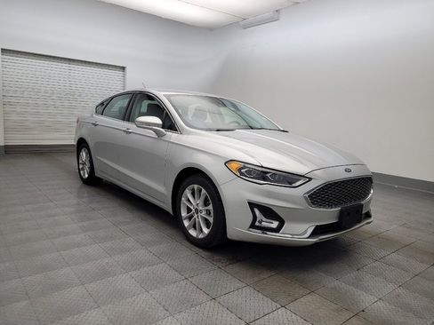 Used 2019 Ford Fusion Energi Titanium image 13