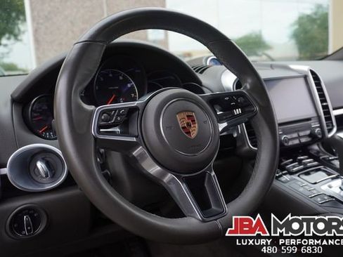 Used 2017 Porsche Cayenne Platinum Edition AWD/4WD image 85