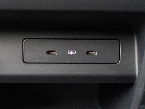 New 2025 Porsche Cayenne Coupe image 38