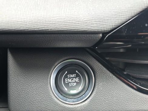 Used 2025 Buick Enclave Sport Touring image 37