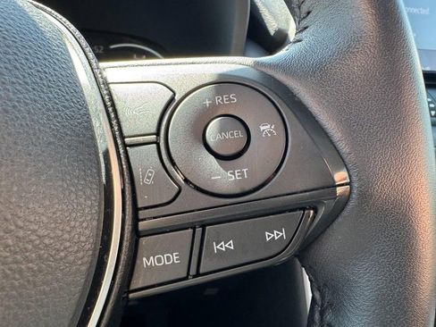 Used 2022 Toyota RAV4 Limited w/ Limited Grade Weather Package AWD/4WD image 18