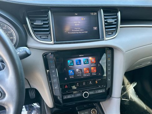 Used 2023 INFINITI QX50 Luxe image 13