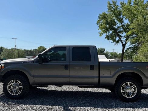 Used 2014 Ford F250 XLT w/ XLT Value Package image 4