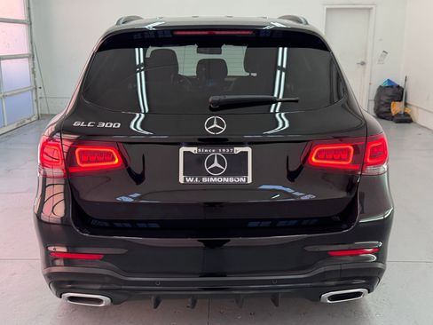 Used 2022 Mercedes-Benz GLC 300 image 9
