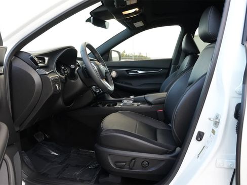 Certified 2025 INFINITI QX50 Sport image 17