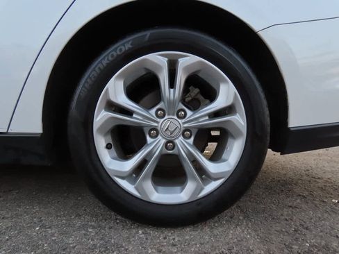 Certified 2023 Honda Accord LX image 8