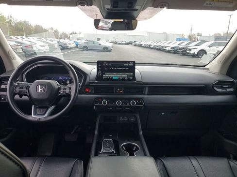 Used 2023 Honda Pilot Elite image 20