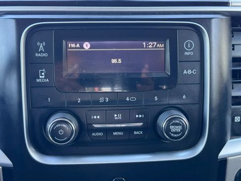 Used 2018 RAM 3500 SLT AWD/4WD image 20