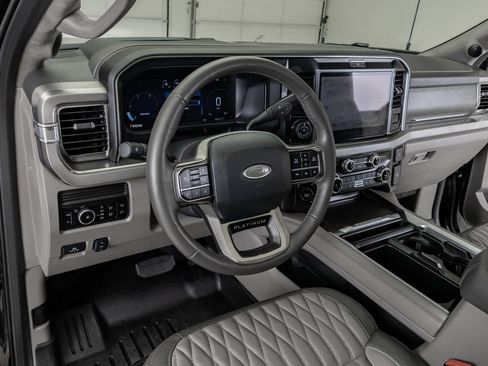 Used 2026 Ford F450 Platinum w/ Platinum Plus Package AWD/4WD image 3
