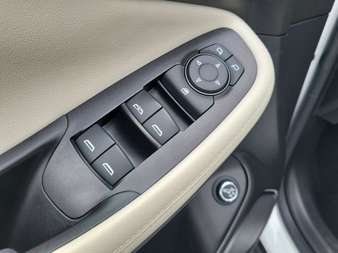 Used 2023 Buick Encore GX Select FWD image 17