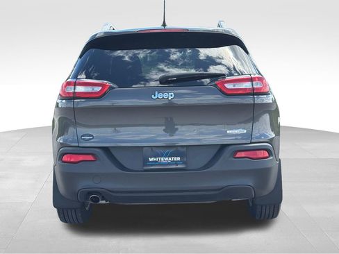 Used 2014 Jeep Cherokee Latitude w/ Cold Weather Group FWD image 21