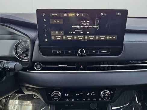 Used 2025 Mitsubishi Outlander SE AWD/4WD image 23