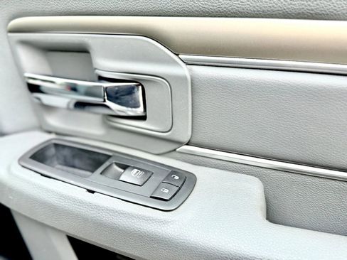 Used 2014 RAM 1500 Big Horn image 29