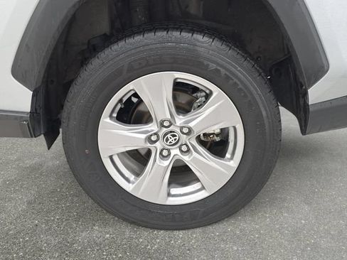 Certified 2025 Toyota RAV4 XLE AWD/4WD image 27