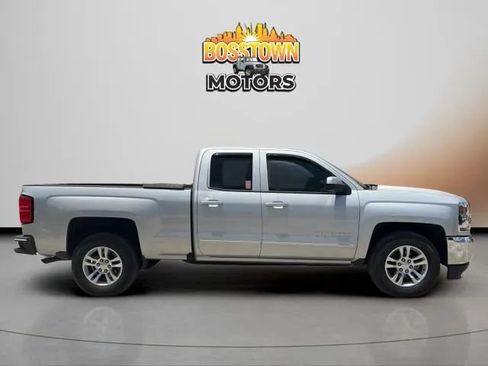 Used 2017 Chevrolet Silverado 1500 LT w/ All Star Edition RWD image 9
