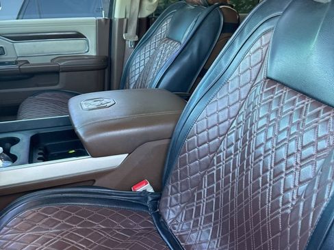 Used 2022 RAM 3500 Laramie image 11