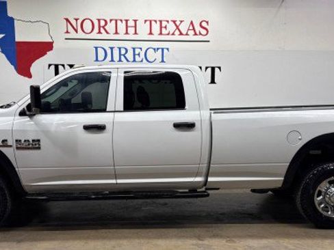 Used 2018 RAM 2500 Tradesman w/ Chrome Appearance Group image 10