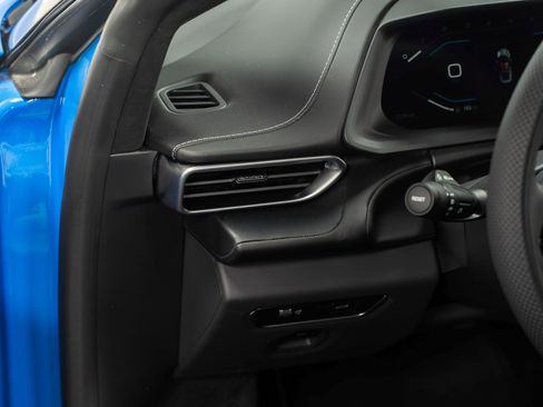 New 2025 Lotus Emira image 24