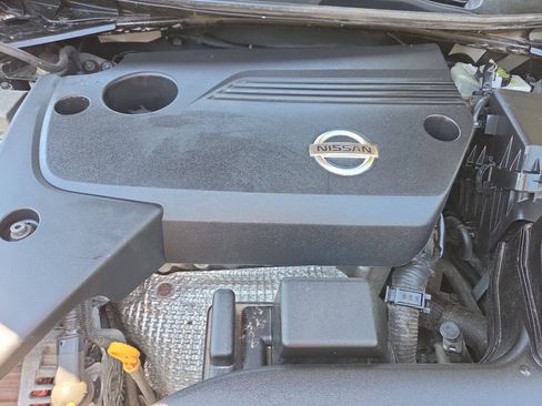Used 2014 Nissan Altima 2.5 SV FWD image 11