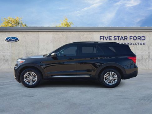 Certified 2023 Ford Explorer XLT w/ Equipment Group 202A RWD image 5
