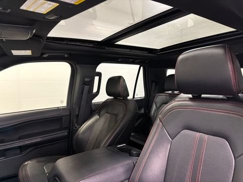 Used 2024 Ford Expedition Limited AWD/4WD image 8