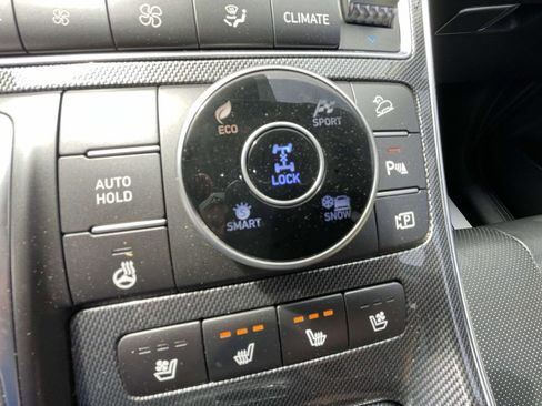 Used 2022 Hyundai Santa Fe Limited AWD/4WD image 29